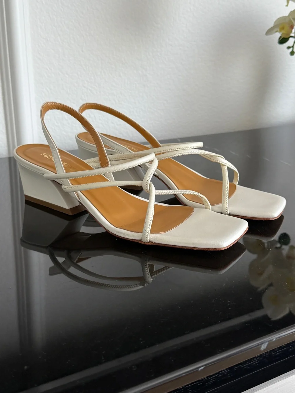 Vero Cuoio White Strappy Slingback Heels